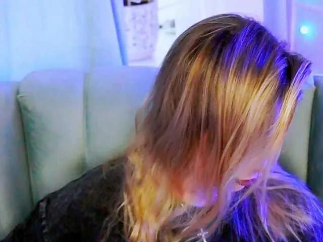 Sexy 0------0 wants you to fuck her body now 0------0 from BongaCams