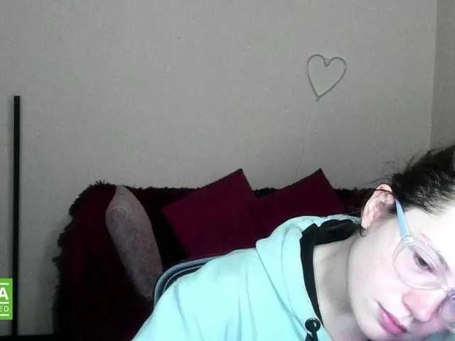 Dirty Aliciafolow009 wants you to fuck her body now Aliciafolow009 from BongaCams