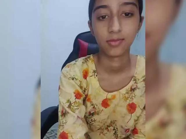 AlinaPopy from BongaCams