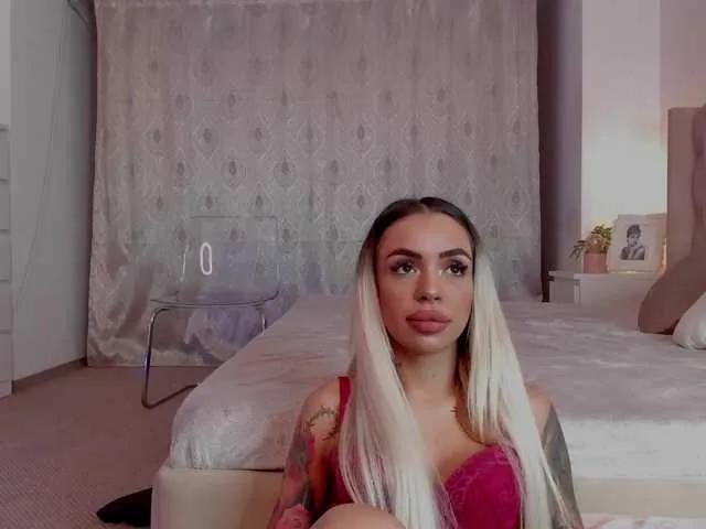 Admire 24 years old AprilHadid from BongaCams AprilHadid from BongaCams