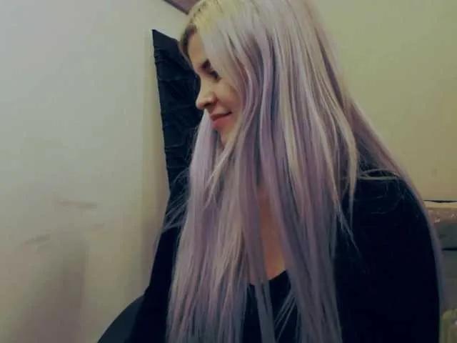 AryaJoliee from BongaCams