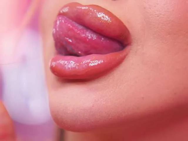 Explore AshleysinnX, she wants to masturbate for you AshleysinnX from BongaCams