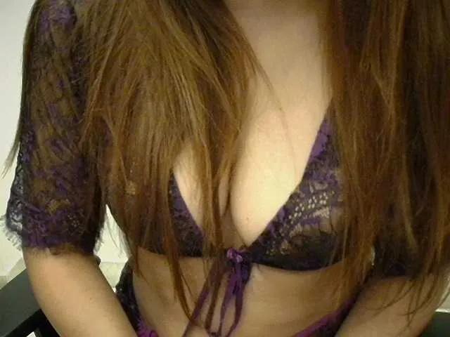 BeboJaan from BongaCams