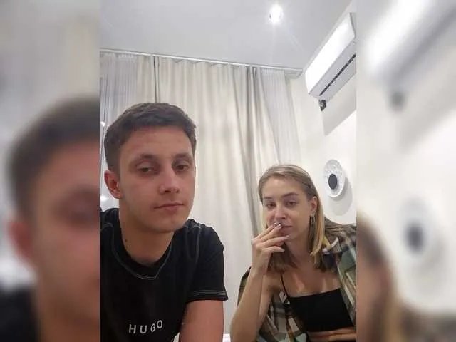 BigLove11 from BongaCams