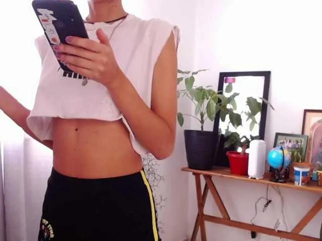 Callmebluee from BongaCams