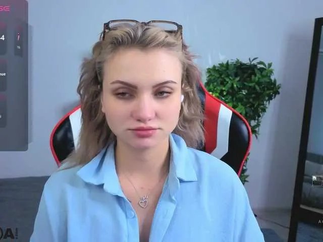 Offline CameronDiaz5 on BongaCams