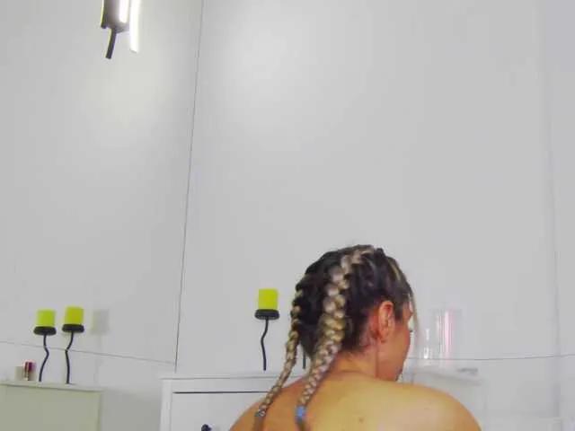 Watch cute camslut CelineMeyer CelineMeyer from BongaCams