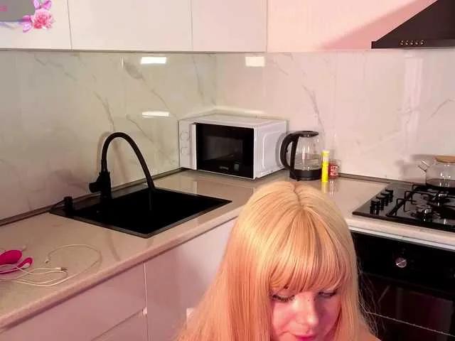 Charlotte-mitchelle from BongaCams