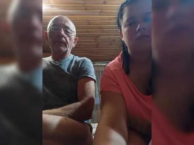 Discover CindyXErics, they want to masturbate for you CindyXErics from BongaCams