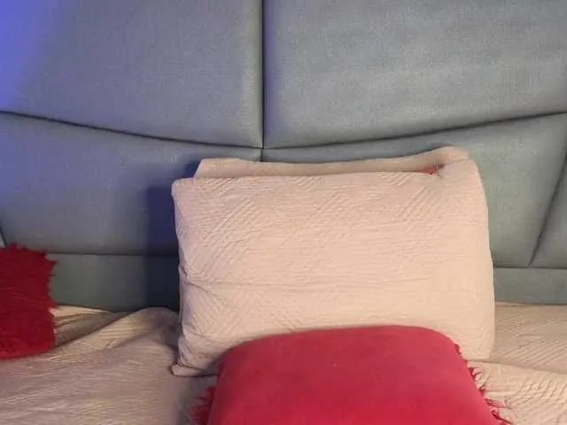 DaphneBlacke from BongaCams