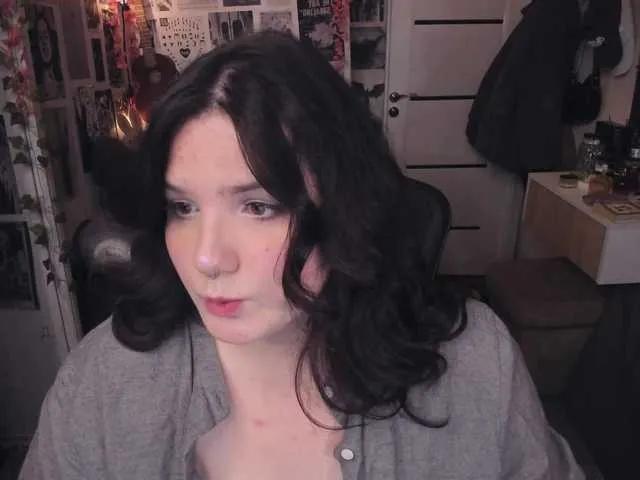 Explore Diassporra, she wants to masturbate for you Diassporra from BongaCams