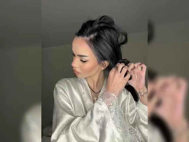 Checkout dirty escort EvaDesire EvaDesire from BongaCams