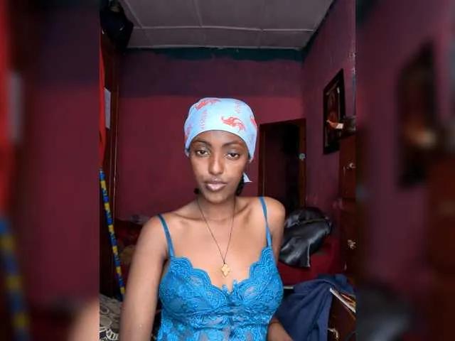 Eve28 from BongaCams