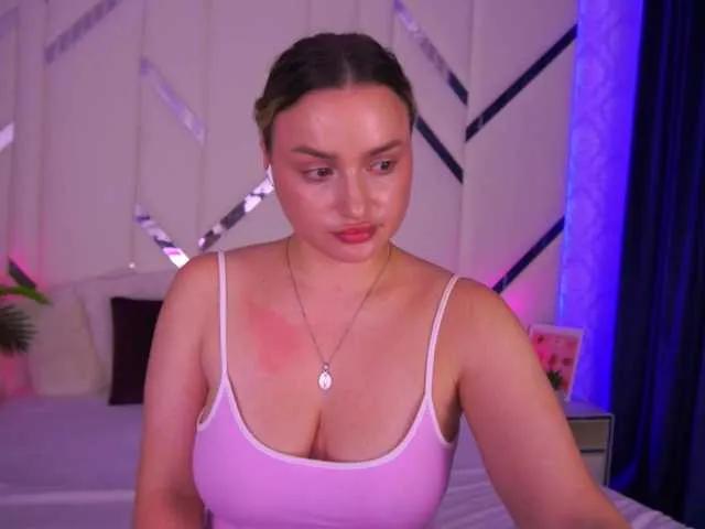 FloraGreys from BongaCams