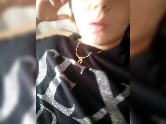 FoxyLoVe25 from BongaCams