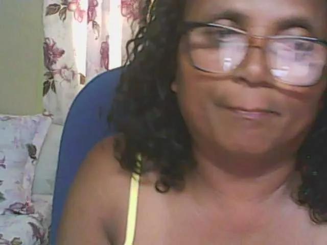 Admire Hotmomsexy, she wants to masturbate for you hotmomsexy from BongaCams