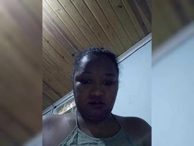 Ilounah from BongaCams