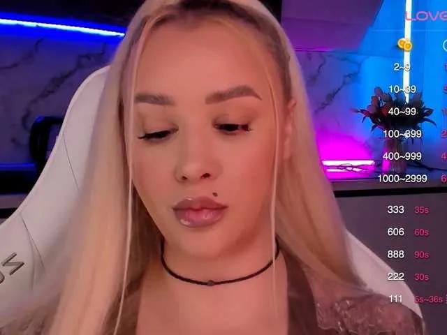 Sweet In-your-fucking-mind from BongaCams In-your-fucking-mind from BongaCams