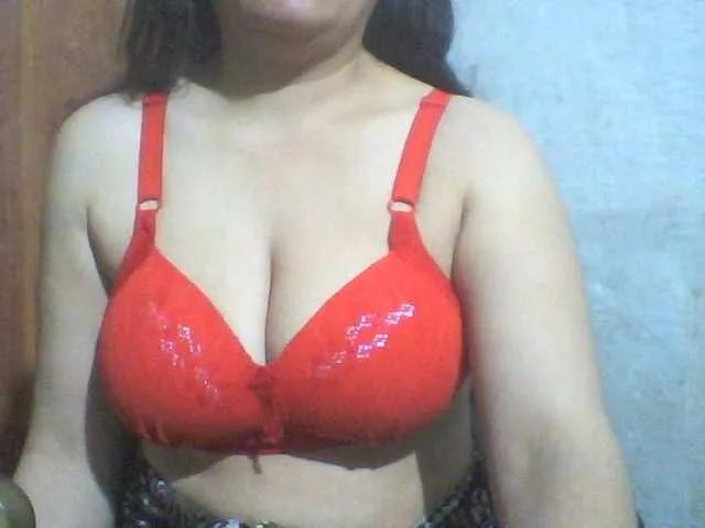 indiagirl50 from BongaCams