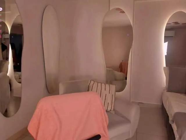 Slutty IsabelBornner wants you to fuck her body now IsabelBornner from BongaCams