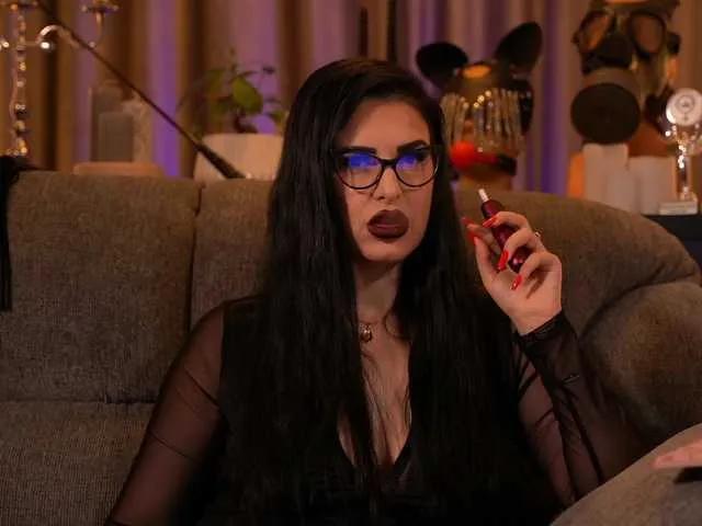 Checkout hot escort KellyKent KellyKent from BongaCams