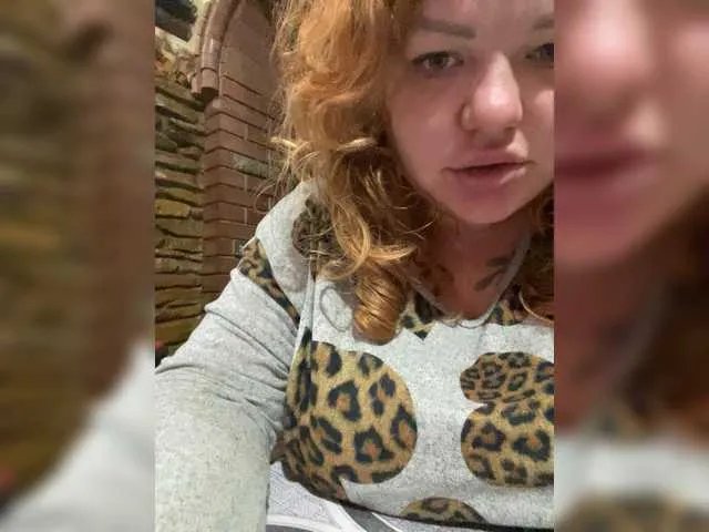 Kira6999f from BongaCams