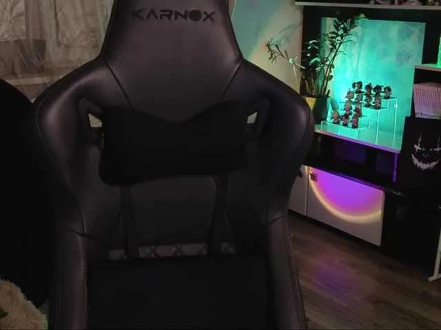 Amazing KiraLiLime wants you to fuck her body now KiraLiLime from BongaCams