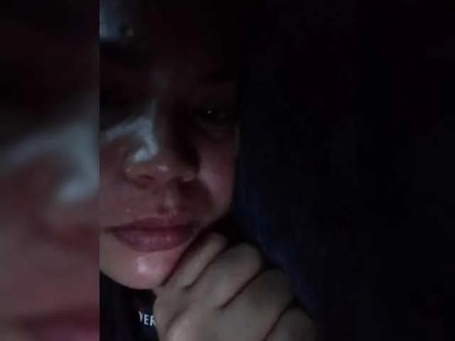komugi28 from BongaCams