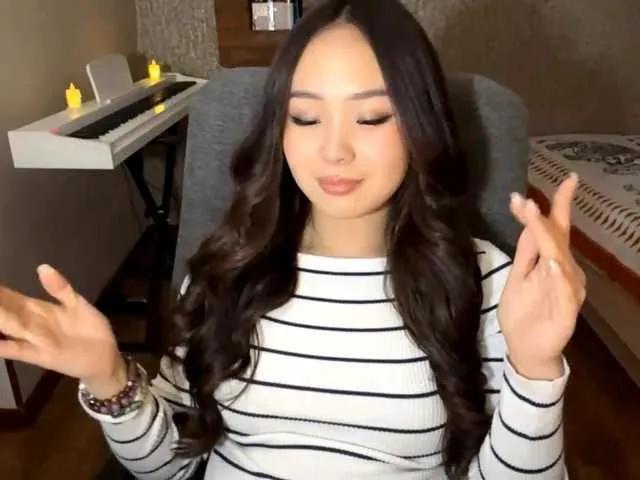 Sexy LatrishaAltigs wants you to fuck her body now LatrishaAltigs from BongaCams