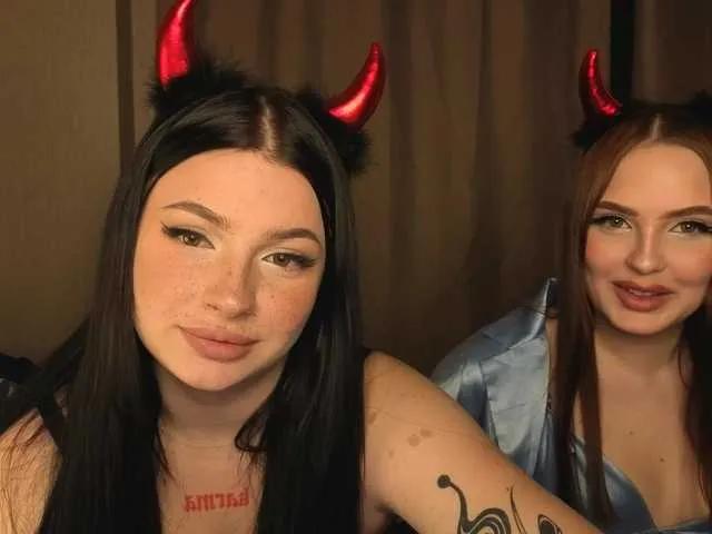 Checkout BongaCams's LisaAndDenis LisaAndDenis from BongaCams