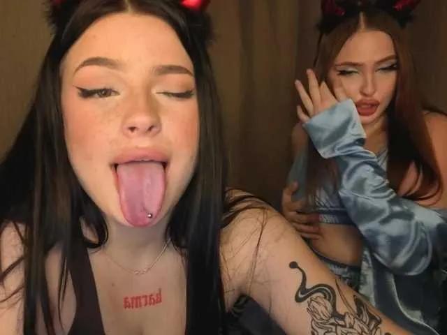 Checkout BongaCams's LisaAndDenis LisaAndDenis from BongaCams