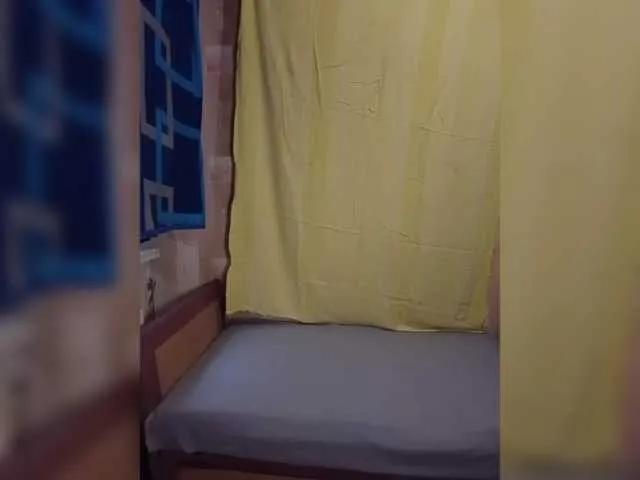 Lisenok-i-Koyot from BongaCams