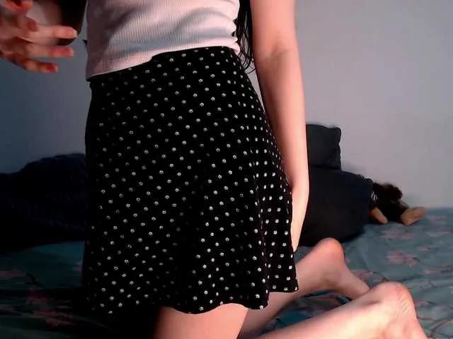 Cute Littleowlx wants you to fuck her body now littleowlx from BongaCams