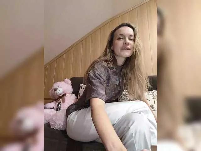 Lola3000 from BongaCams