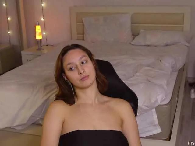 Try 19 years old LylianRose from BongaCams LylianRose from BongaCams