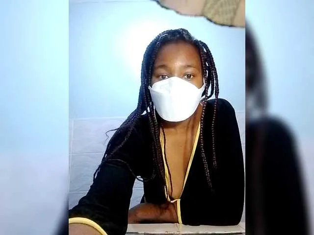 LynnNanny from BongaCams