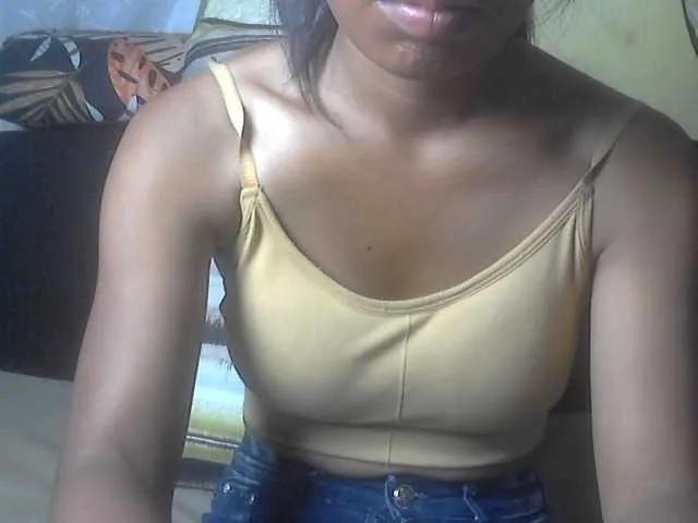 Cute Maellah31 wants you to fuck her body now Maellah31 from BongaCams