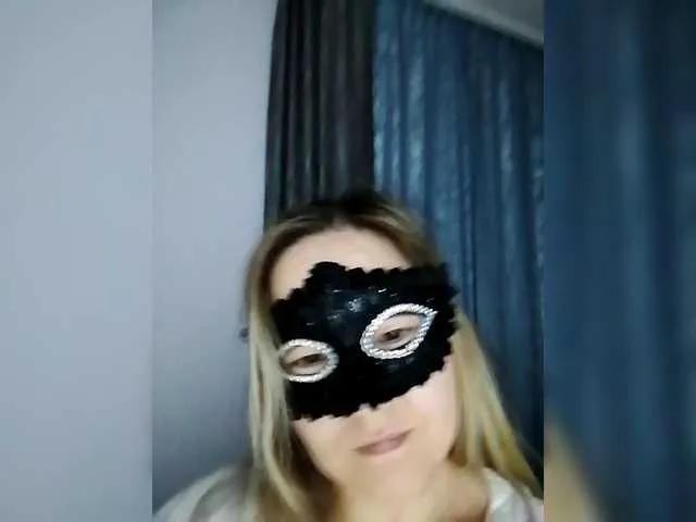 Malika40 from BongaCams