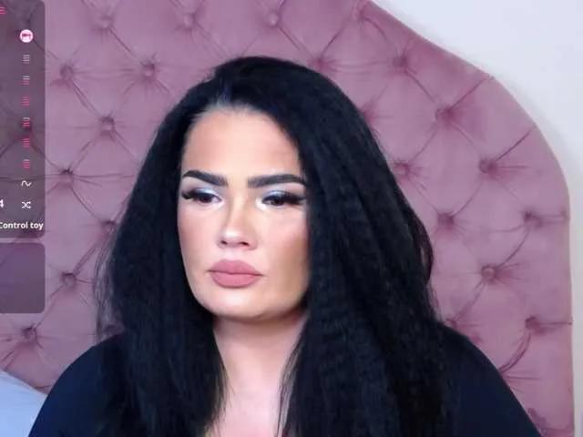 Explore Margosha-yours, she wants to masturbate for you Margosha-yours from BongaCams