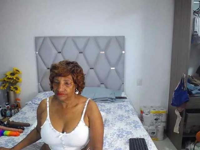 Naked Matureflirt69 wants you to fuck her body now matureflirt69 from BongaCams