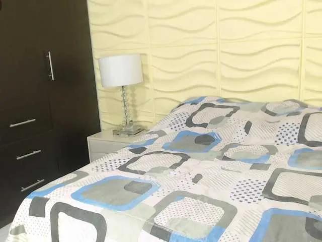 Masturbate to MerlinaStone, she wants to masturbate for you MerlinaStone from BongaCams