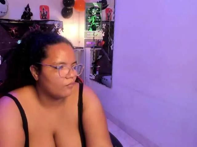 MhiaRey from BongaCams