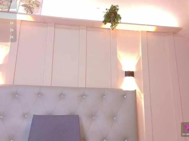 Checkout Mia-Juanxxx, they want to masturbate for you Mia-Juanxxx from BongaCams