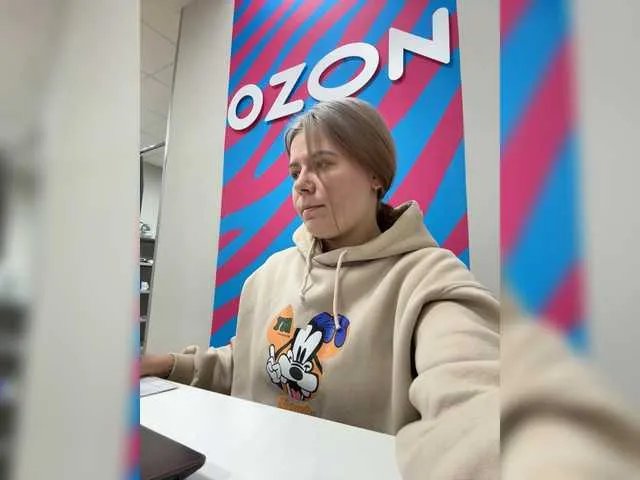 Discover cute stripper MIrindAcam mIrindAcam from BongaCams