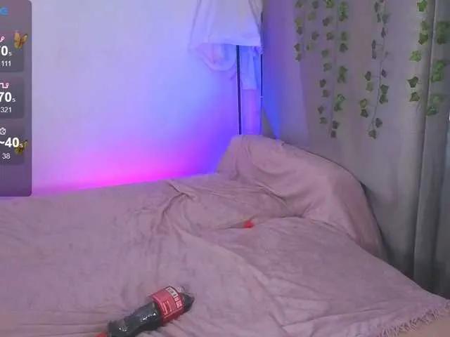 miss-eliss from BongaCams