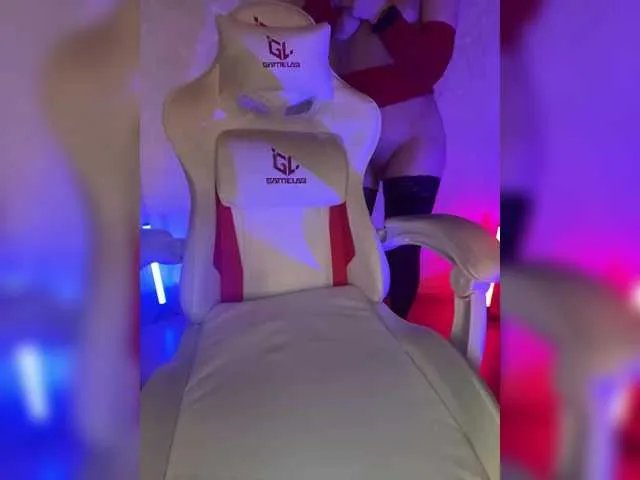 Join Monika71, she wants to masturbate for you Monika71 from BongaCams