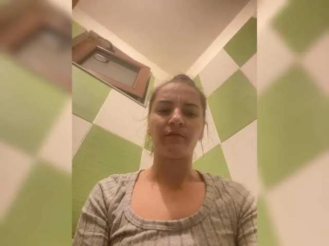 Myatom from BongaCams