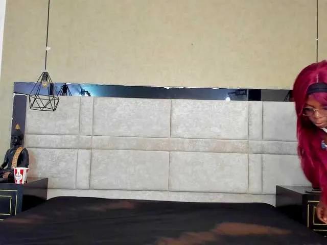 OliviaGarciaa from BongaCams