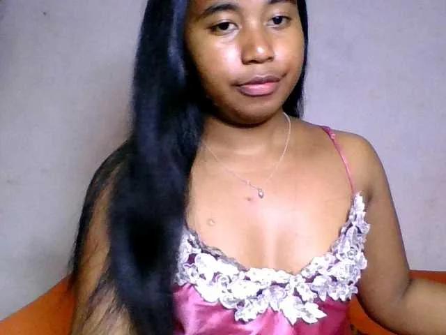 Explore sweet escort Pauliemarie Pauliemarie from BongaCams