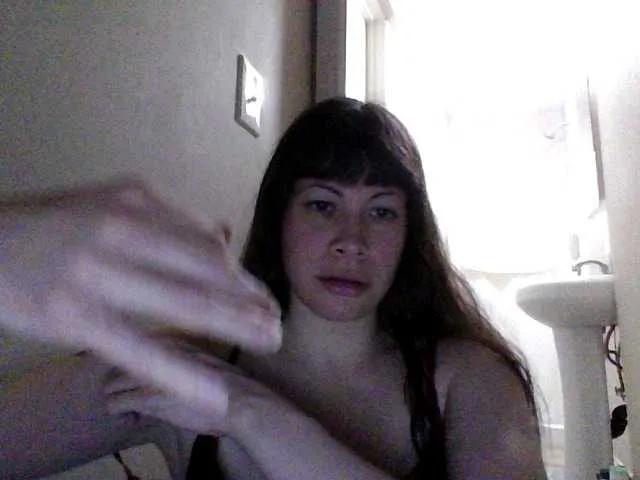 petitedoll from BongaCams